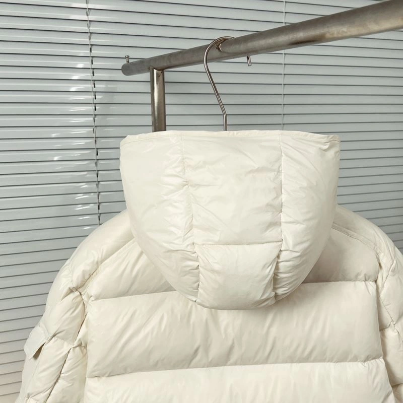Moncler Down Jackets Durable 144134