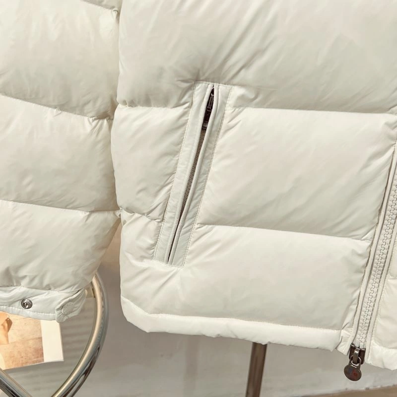 Moncler Down Jackets Durable 144134