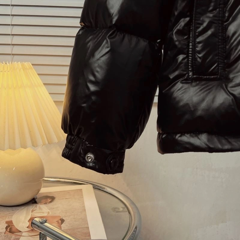 Moncler Down Jackets Comfortable 144141
