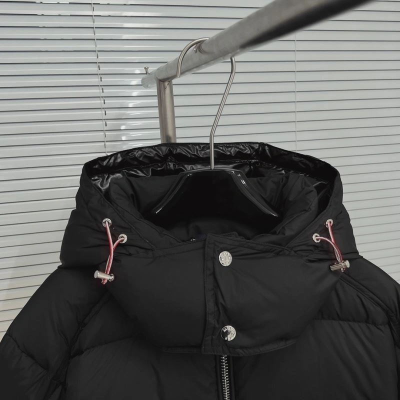 Effortless Moncler Down Jackets 144133