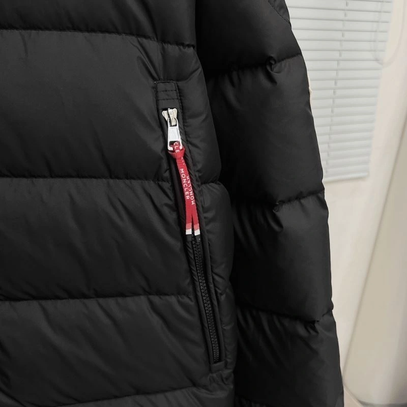 Effortless Moncler Down Jackets 144133