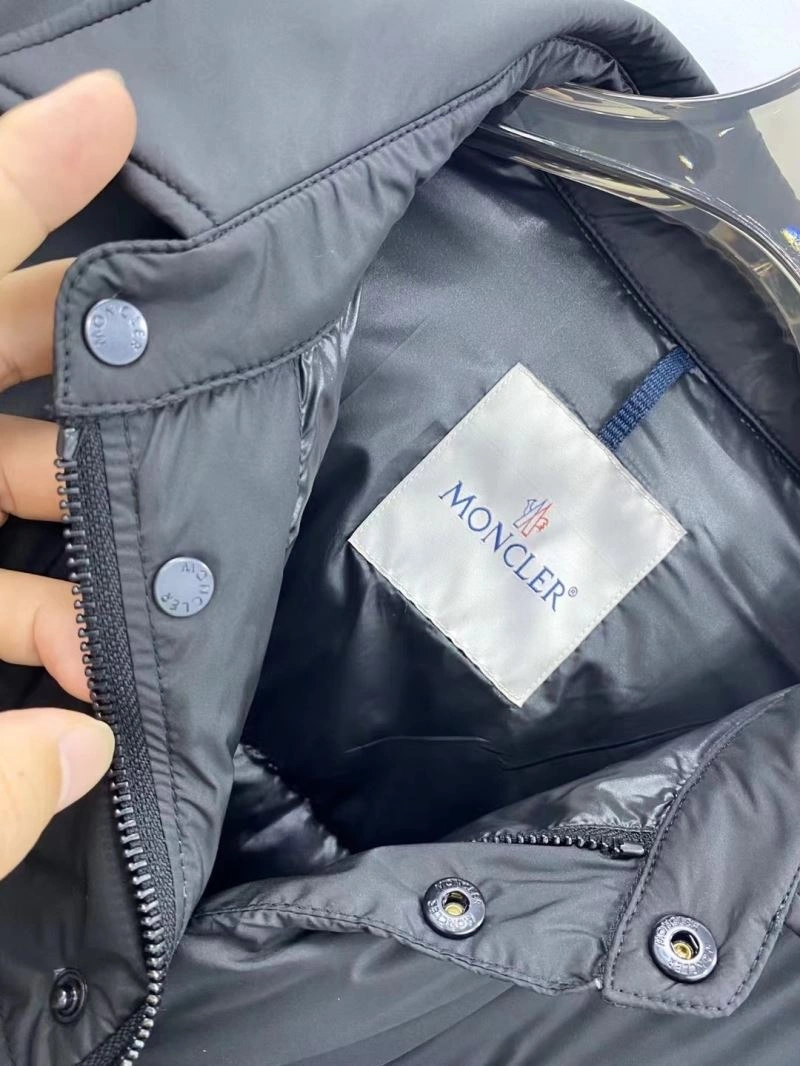 Moncler Down Jackets Colorful 144137