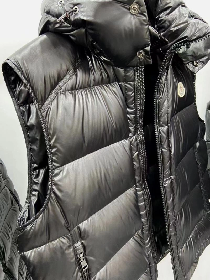 Moncler Down Jackets Resilient 144129