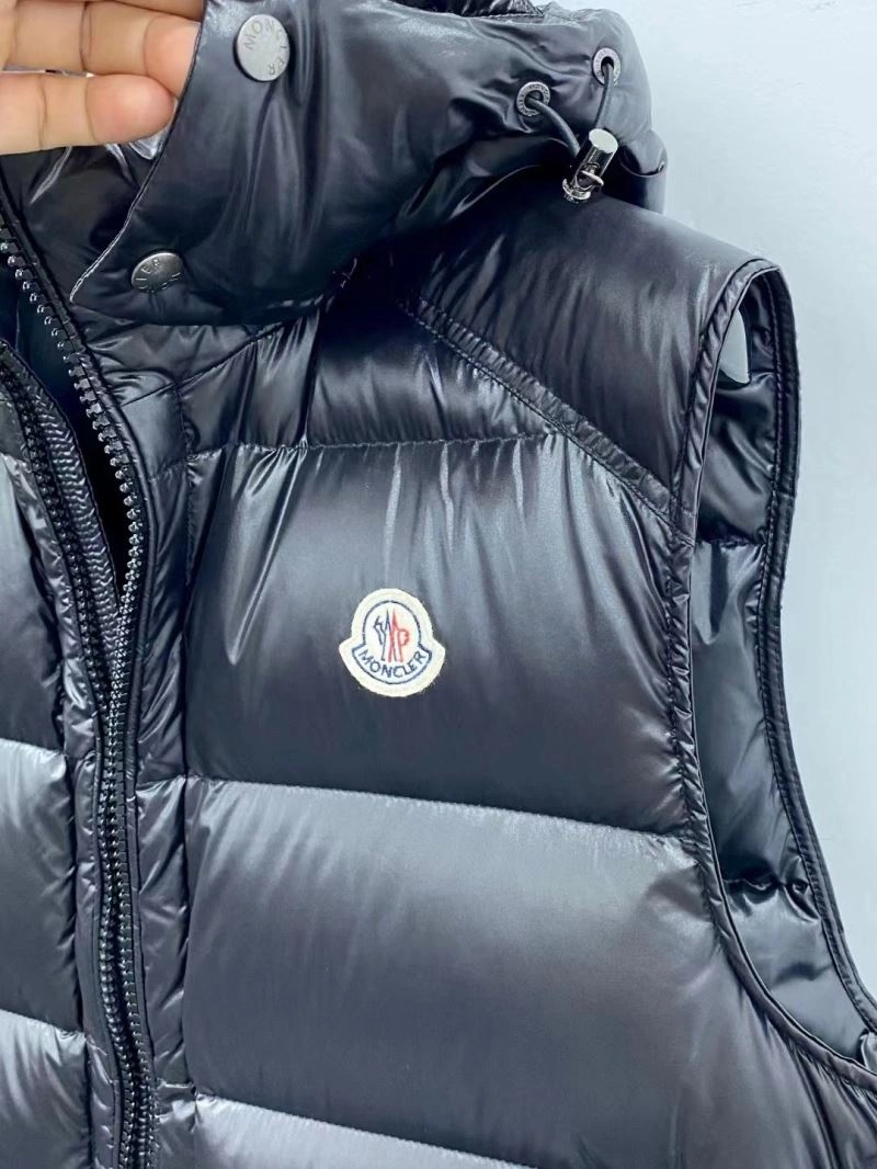 Moncler Down Jackets Resilient 144129