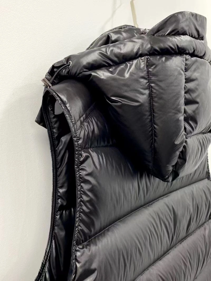 Moncler Down Jackets Resilient 144129