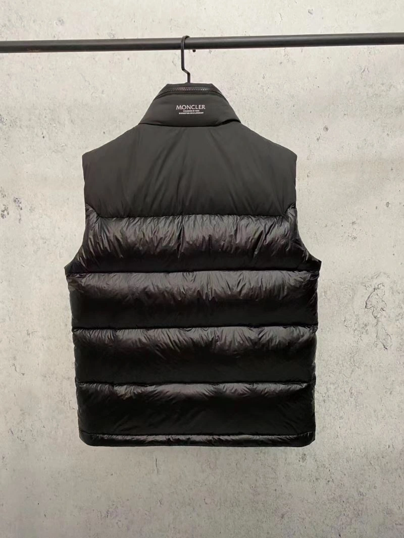 ModernLook Moncler Down Jackets 144123