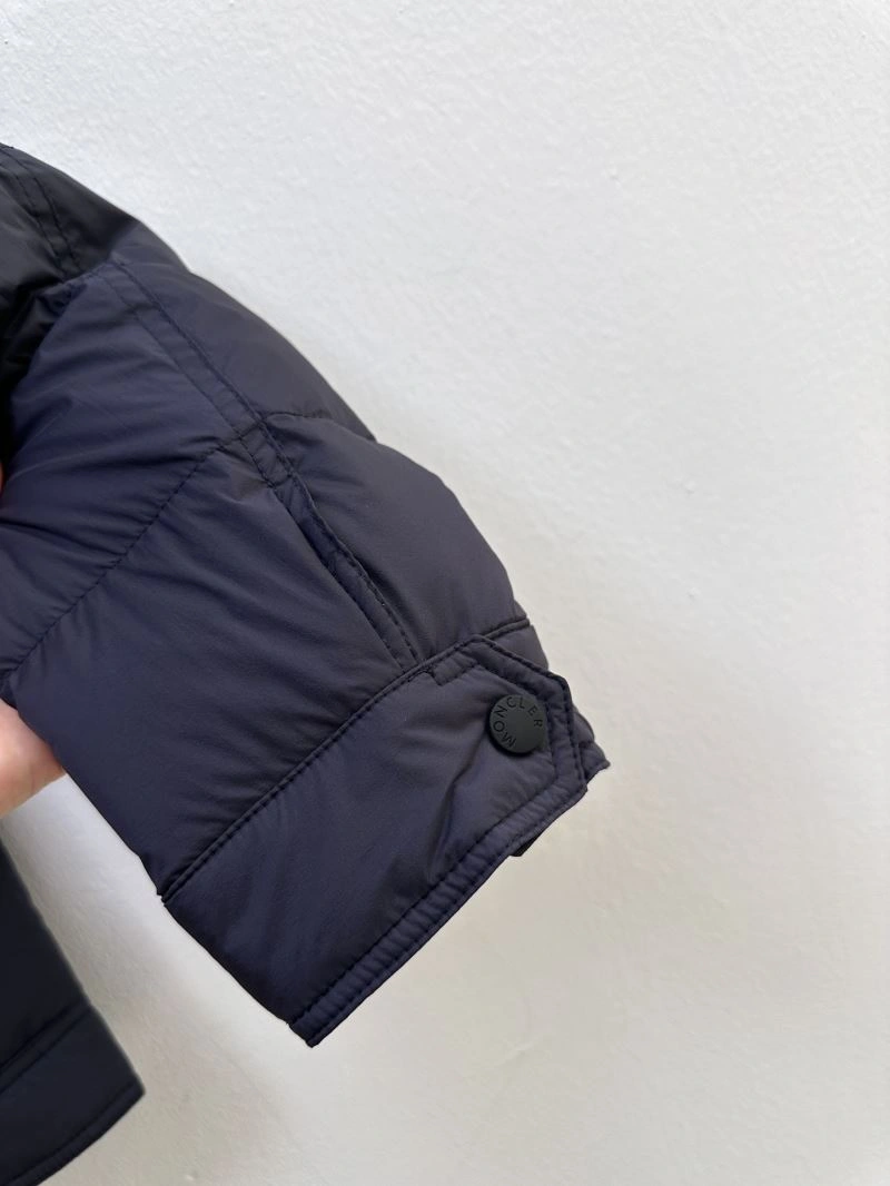 Durable Moncler Down Jackets 144132
