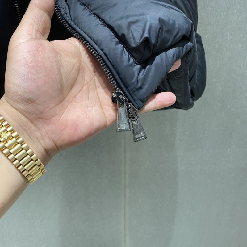 FashionForward Moncler Down Jackets 139504