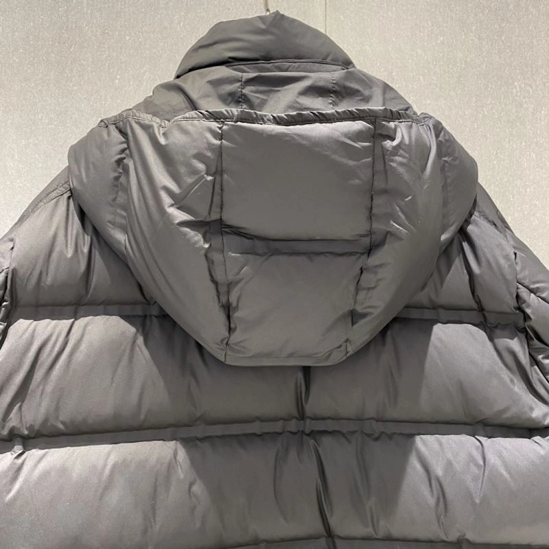 WaterResistant Moncler Down Jackets 144119