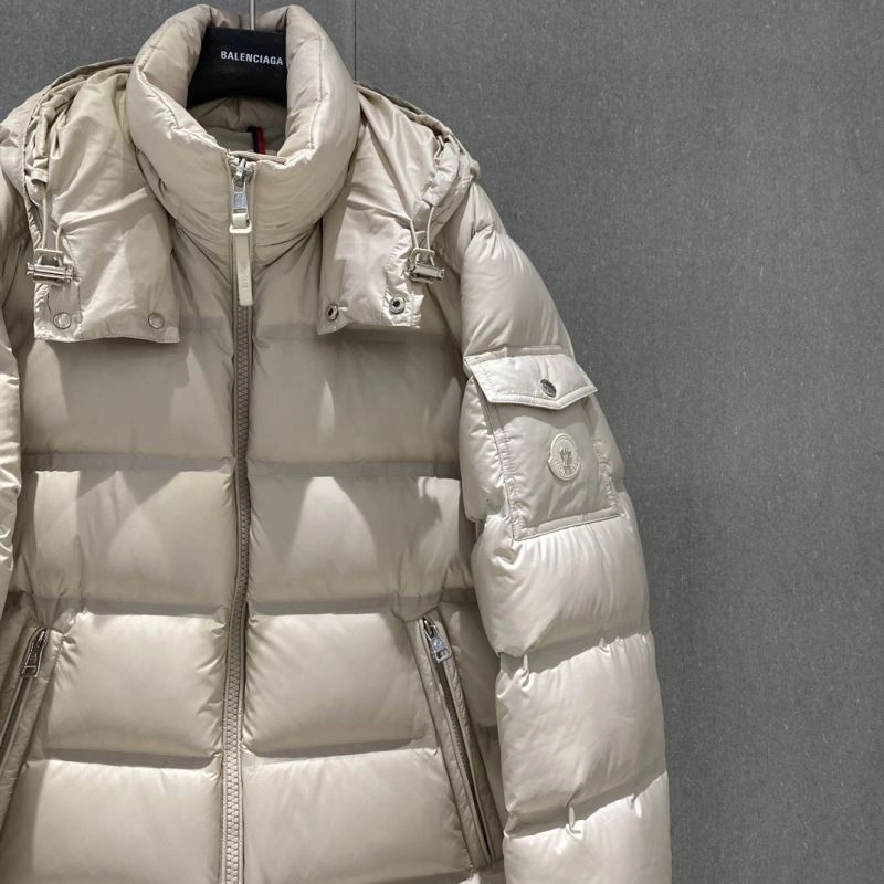 Moncler Down Jackets Trendsetting 139568