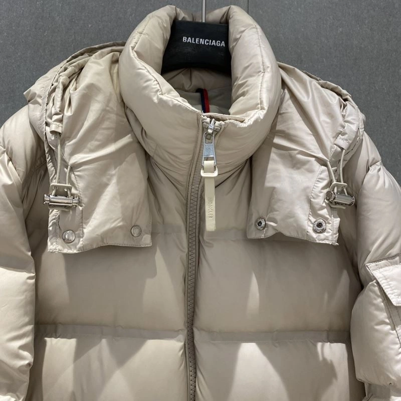Moncler Down Jackets Trendsetting 139568