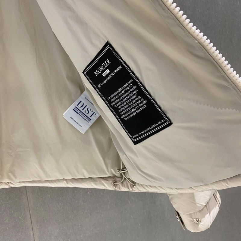 Moncler Down Jackets Trendsetting 139568