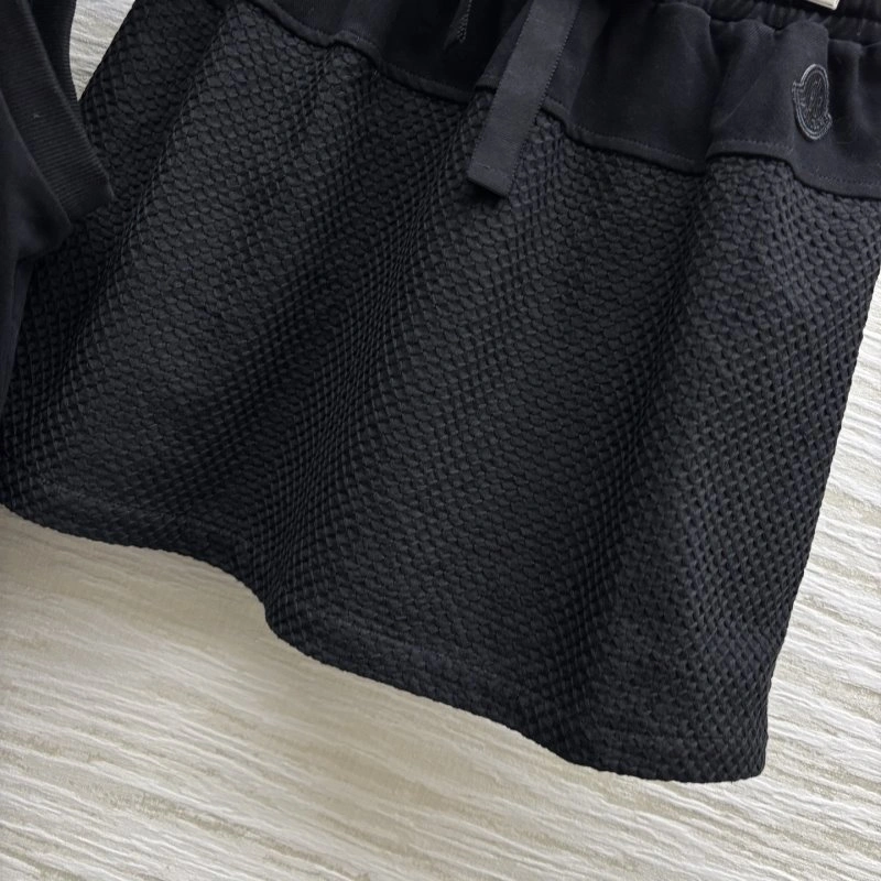Durable Moncler Dress Suits 139693