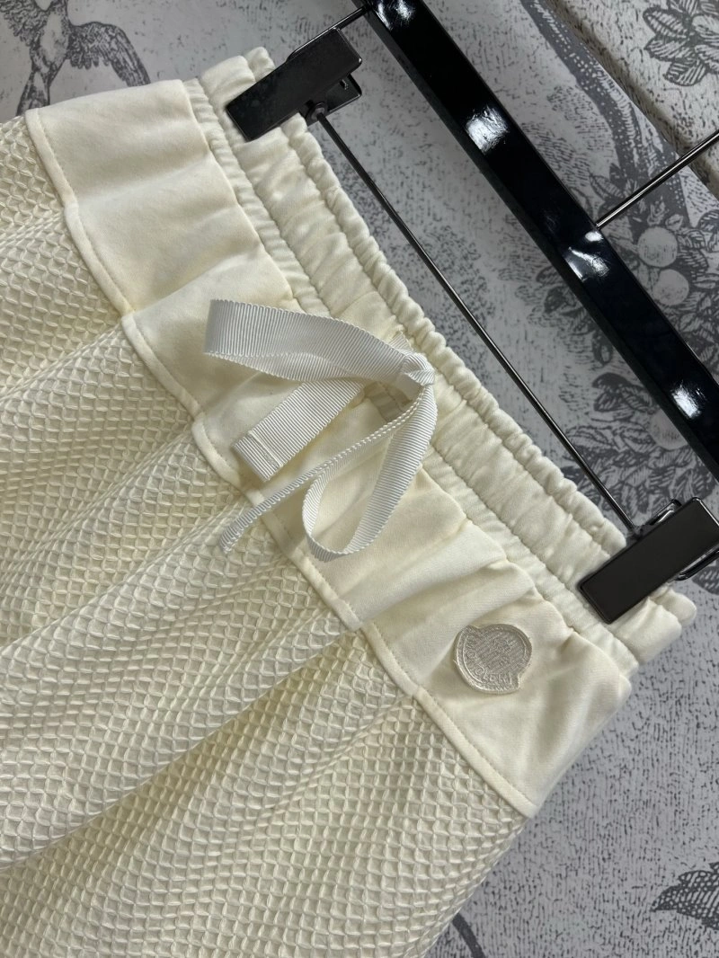 FashionForward Moncler Dress Suits 139621