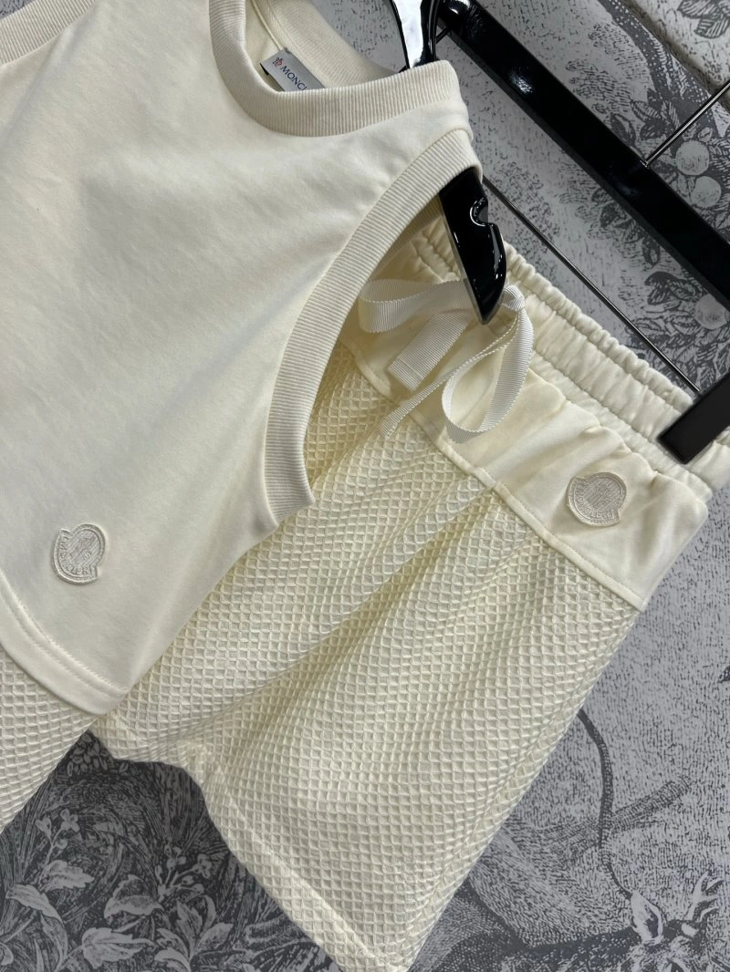 FashionForward Moncler Dress Suits 139621
