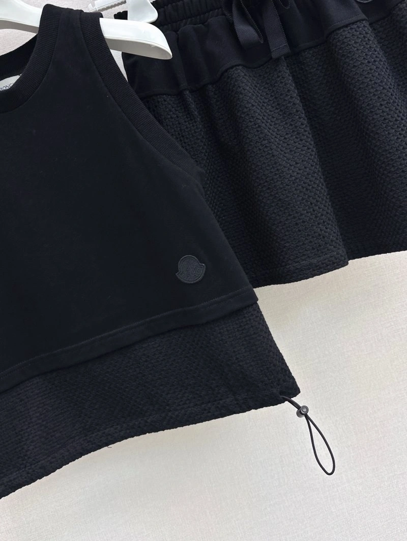 Moncler Dress Suits TopPick 139631