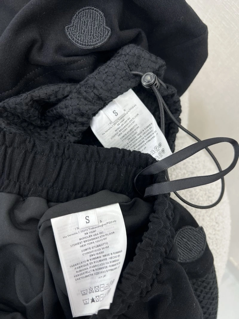 Thermal Moncler Dress Suits 139761