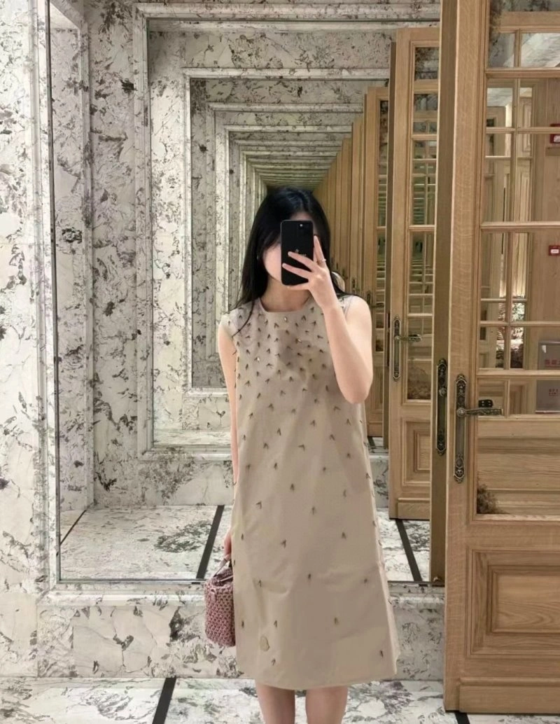 Moncler Dress Neat 139709