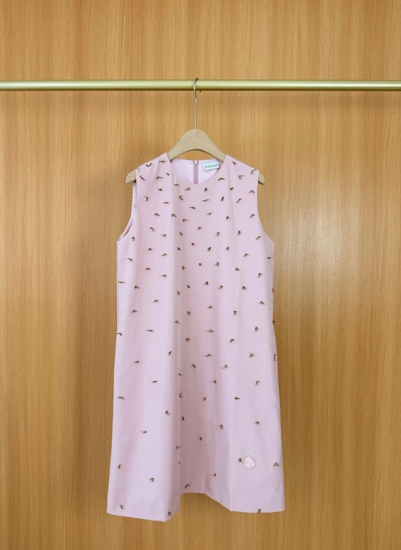 Trendy Moncler Dress 139696