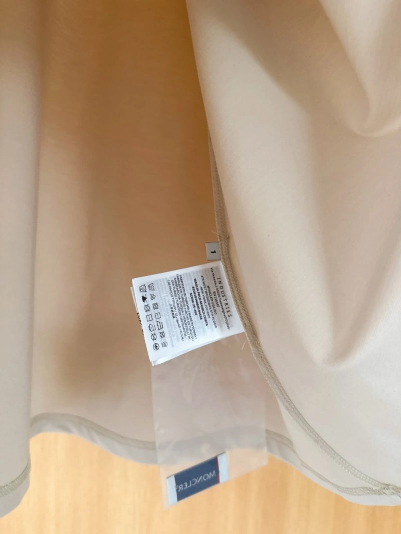 Moncler Dress Breathable 139695