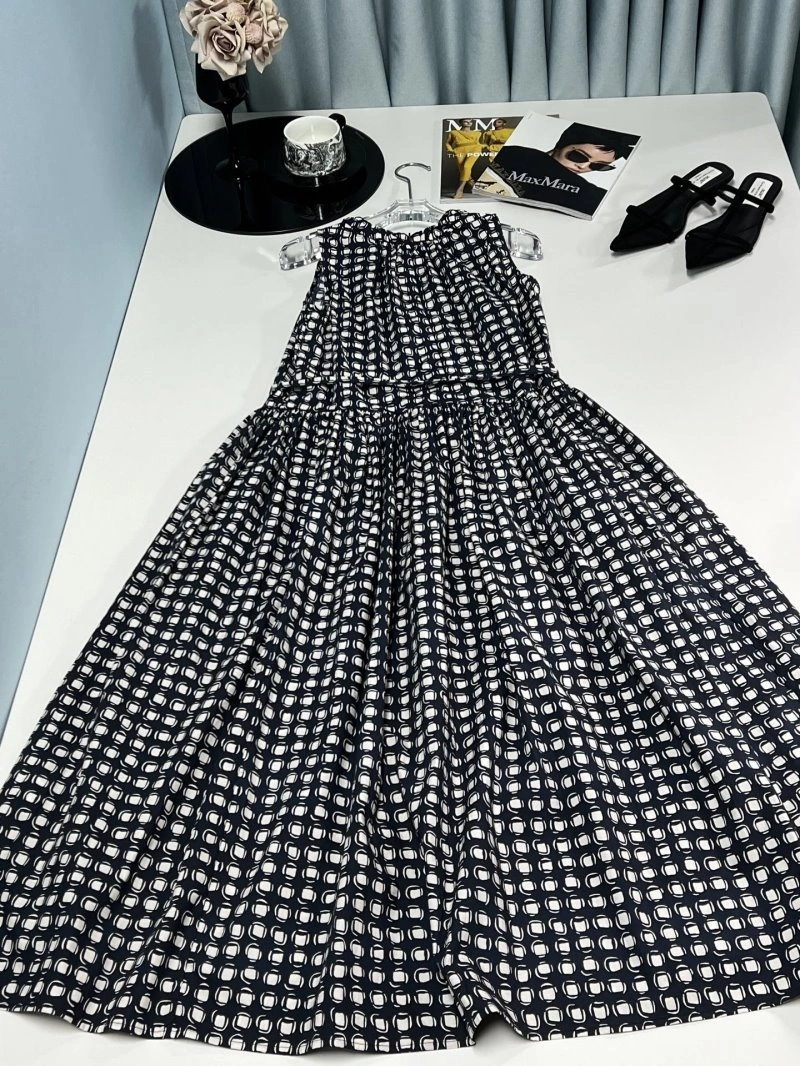 Moncler Dress Vibrant 139802