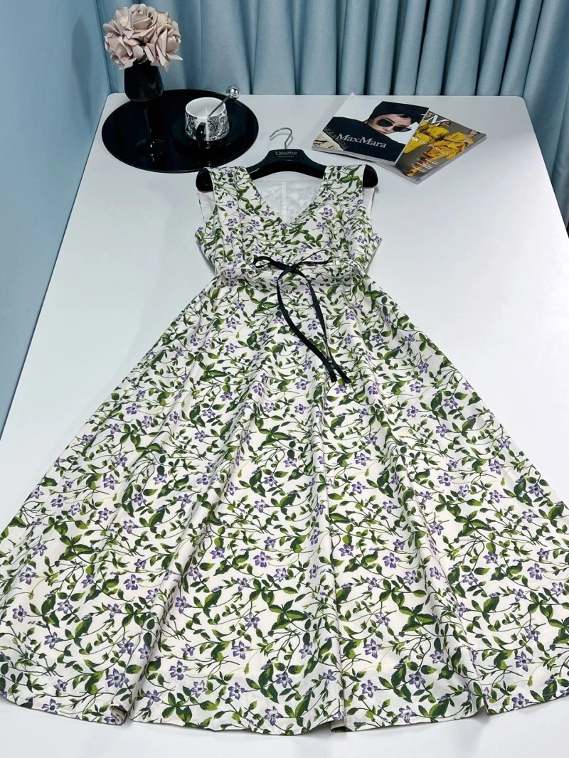 Practical Moncler Dress 139796