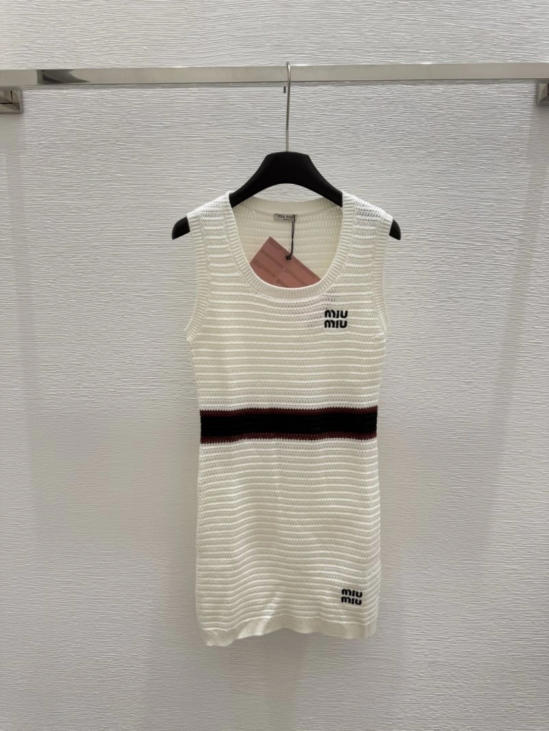 Moncler Dress Upgraded 139647