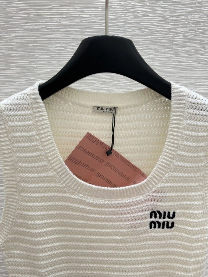 Moncler Dress Upgraded 139647