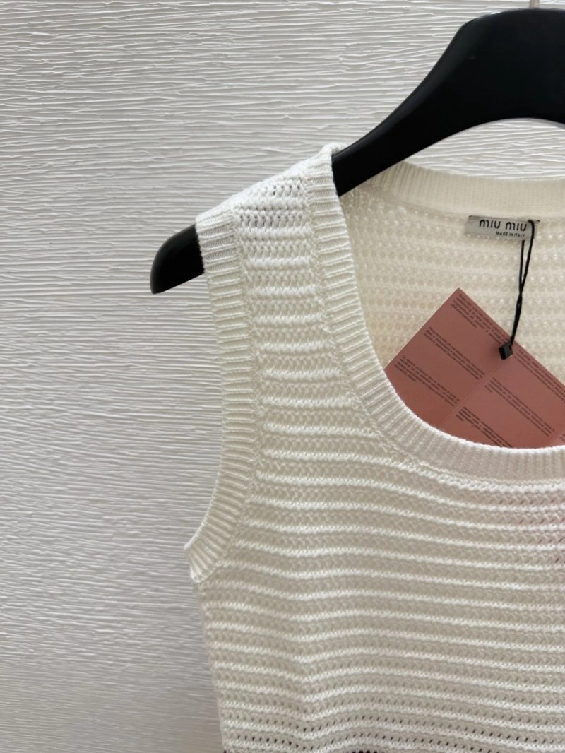 Moncler Dress Upgraded 139647