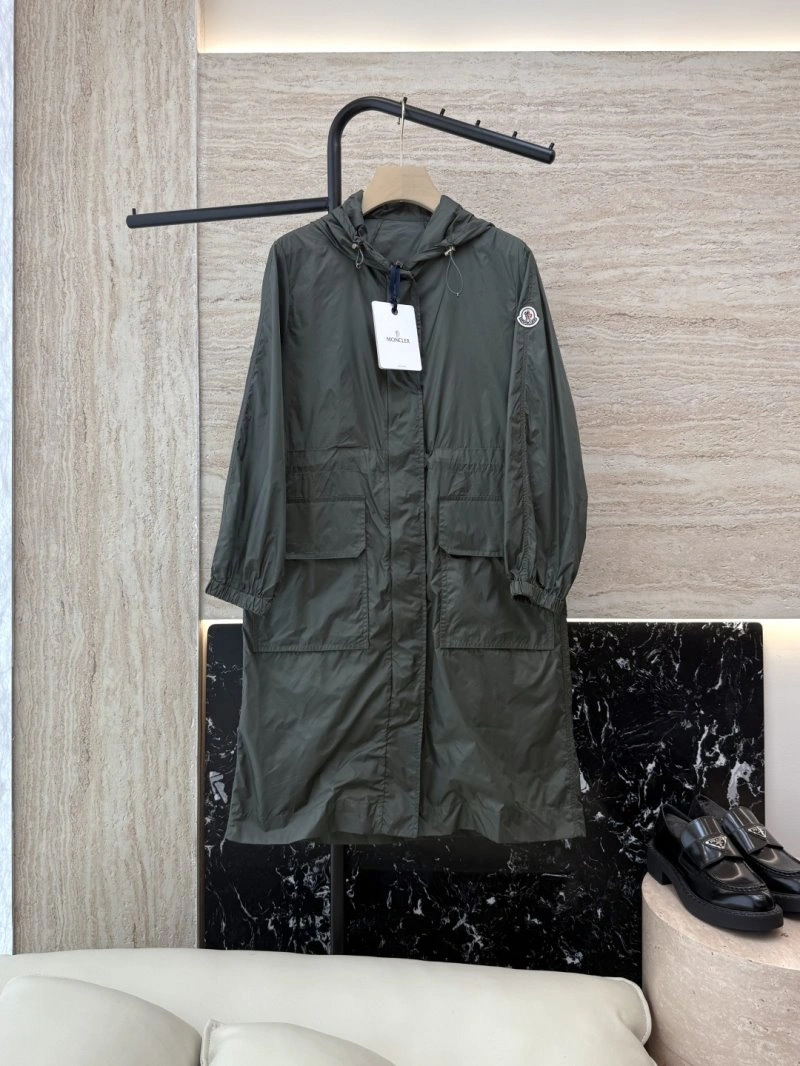 Moncler Dress Youthful 139632