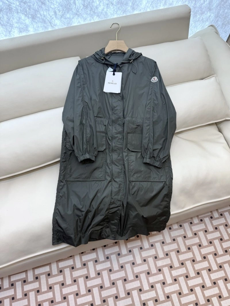Moncler Dress Youthful 139632