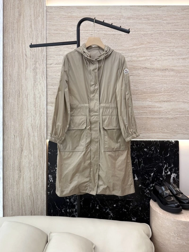 Trendsetting Moncler Dress 139646