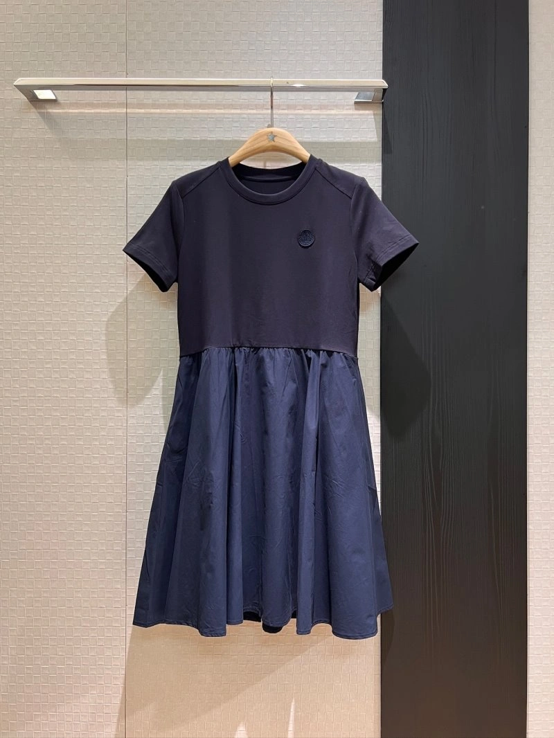 Trendy Moncler Dress 139778