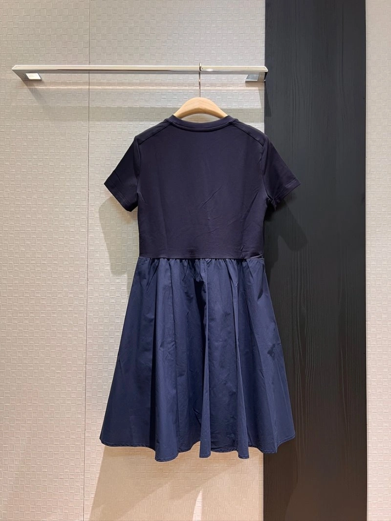 Trendy Moncler Dress 139778
