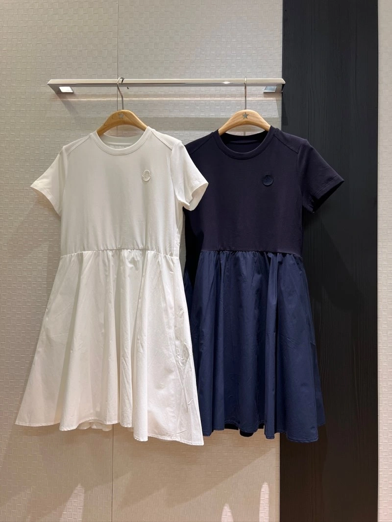 Trendy Moncler Dress 139778