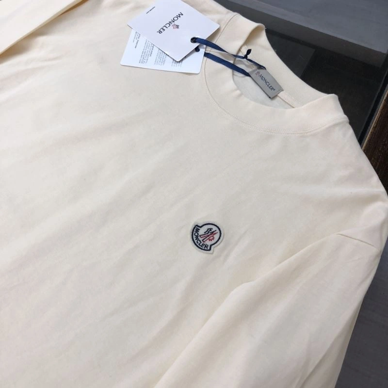 WaterResistant Moncler Hoodies 143673