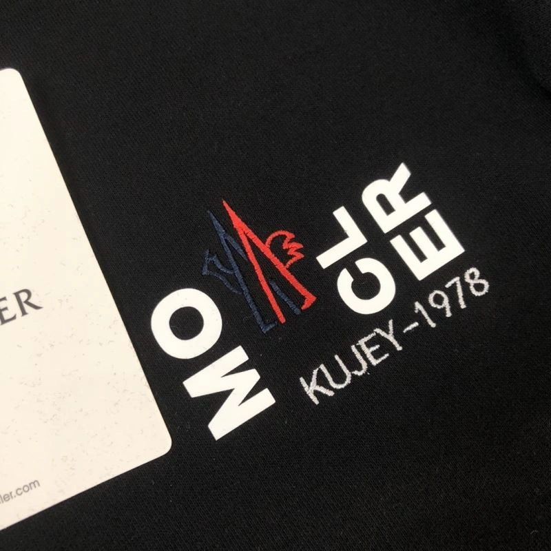 Moncler Hoodies Lightweight 143657