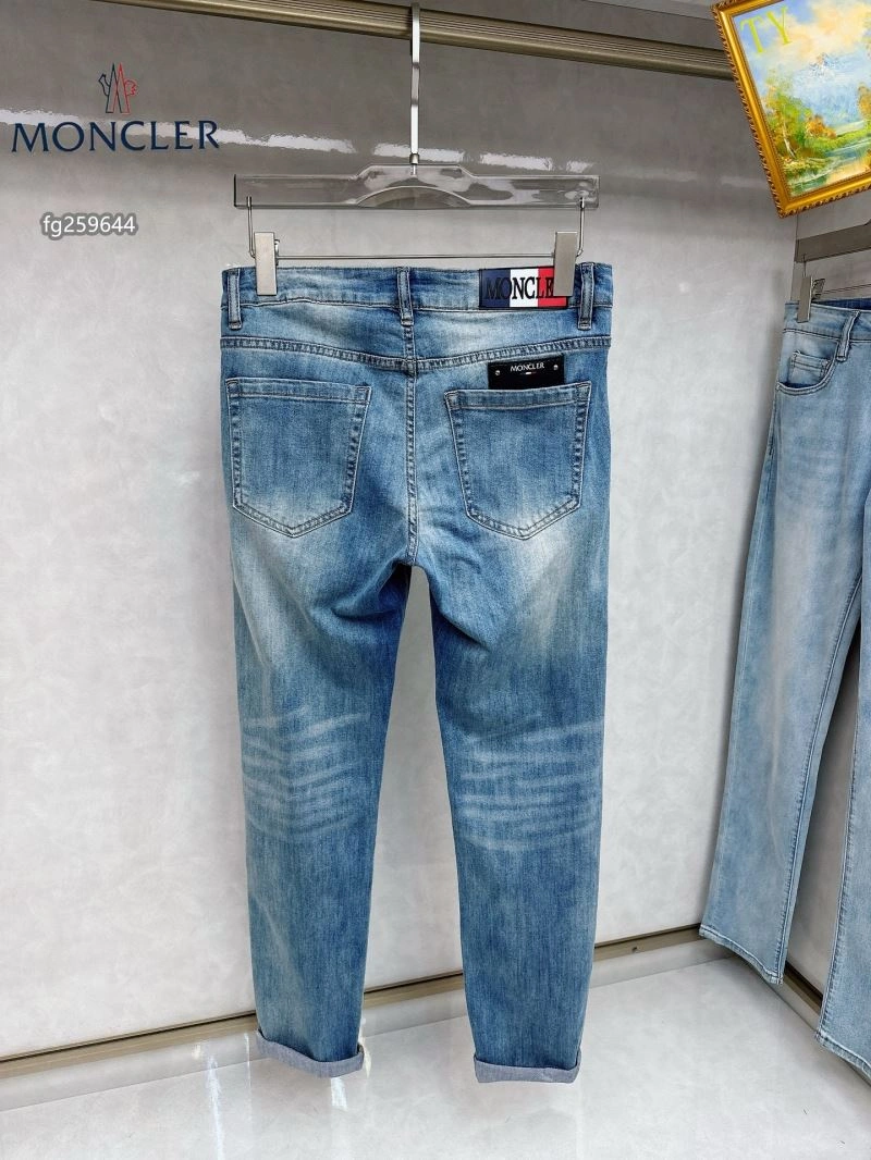 OdorResistant Moncler Jeans 143702