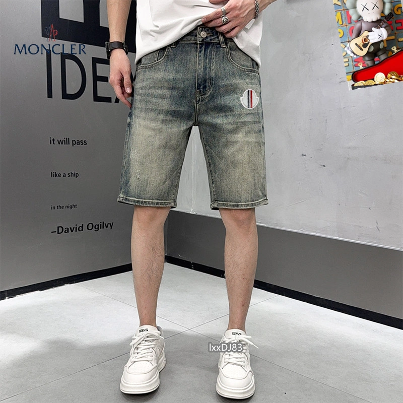 Elegant Moncler Jeans 139898