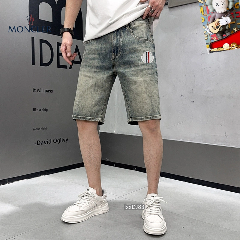 Elegant Moncler Jeans 139898