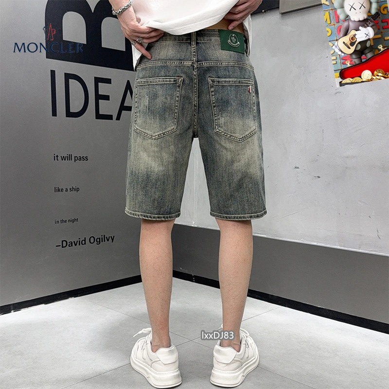 Elegant Moncler Jeans 139898