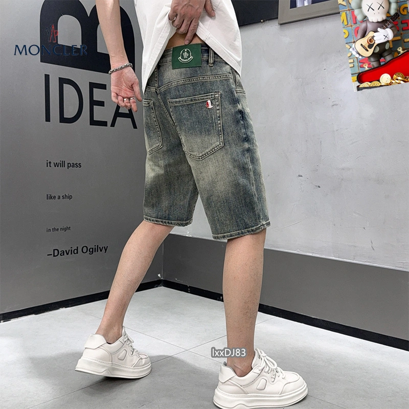 Elegant Moncler Jeans 139898