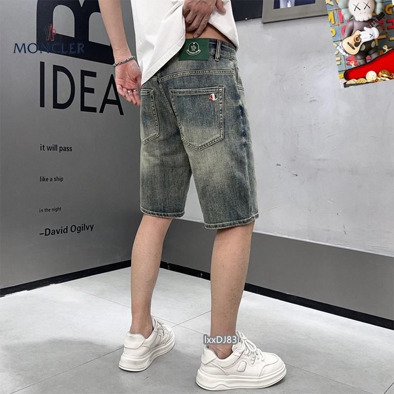 Elegant Moncler Jeans 139898