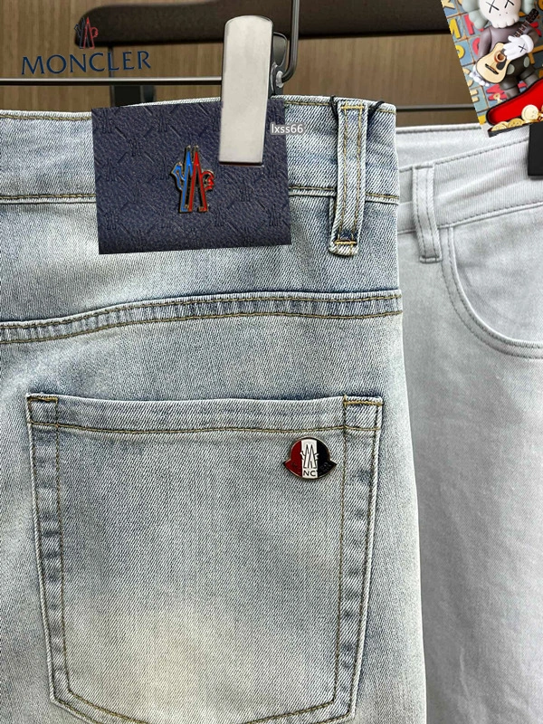 Moncler Jeans Contemporary 139872