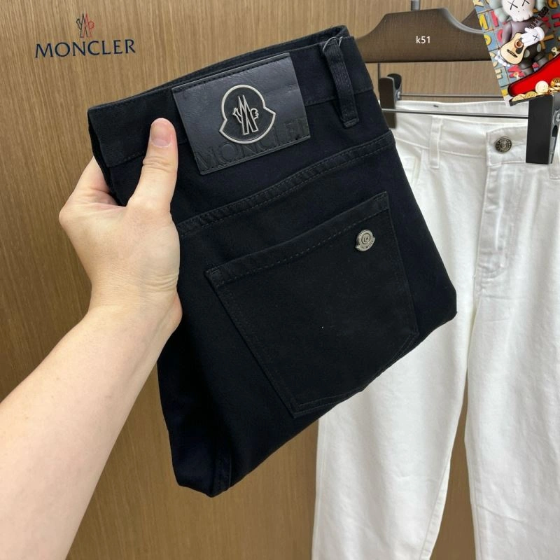 Moncler Jeans Unisex 139879