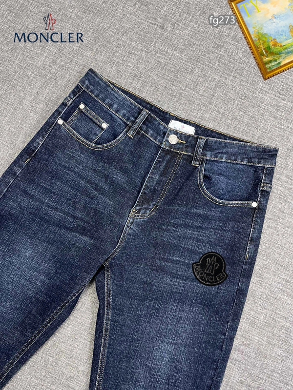 Moncler Jeans GoAnywhere 139870