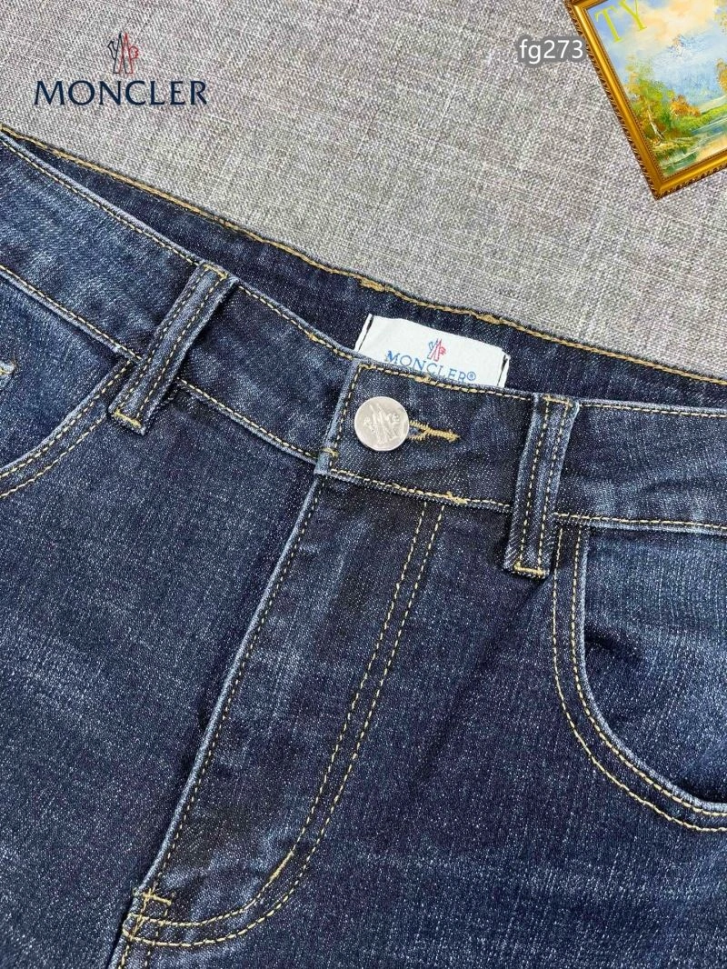 Moncler Jeans GoAnywhere 139870