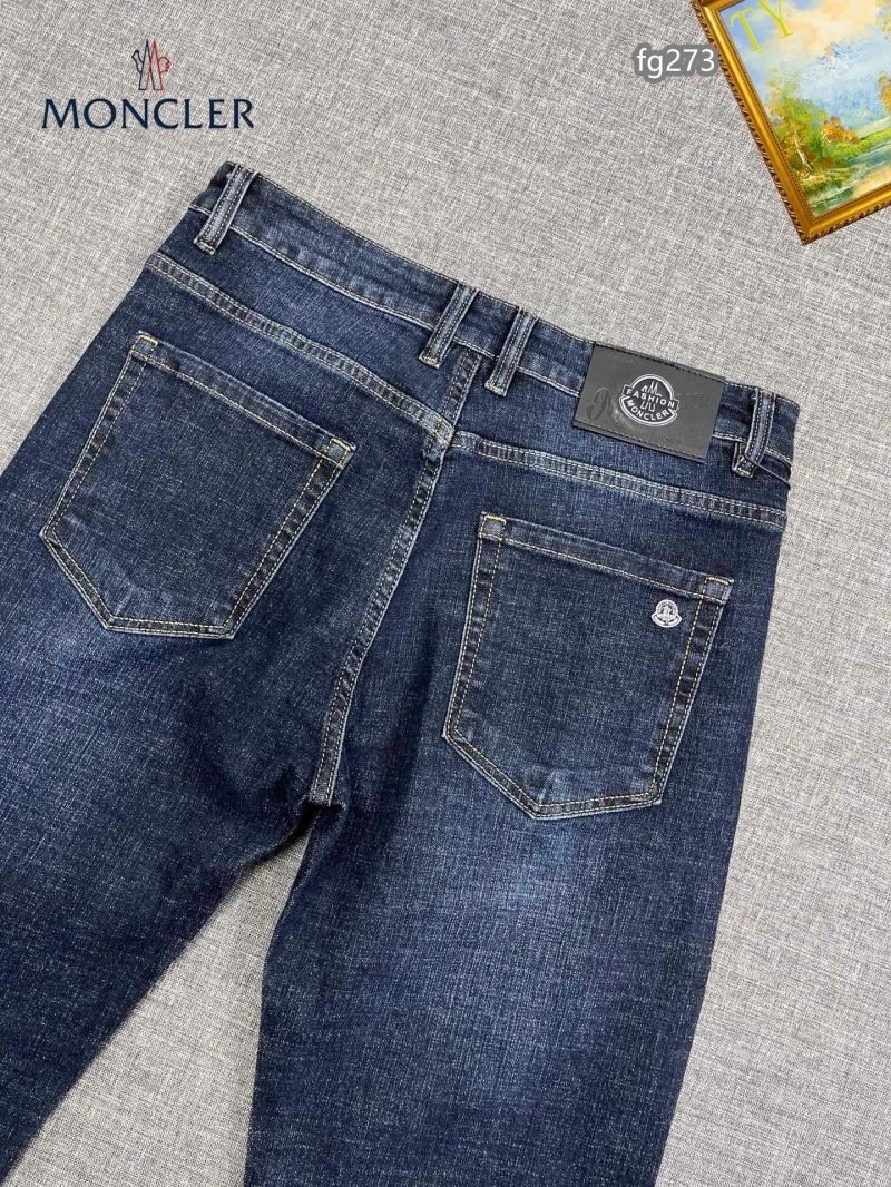 Moncler Jeans GoAnywhere 139870