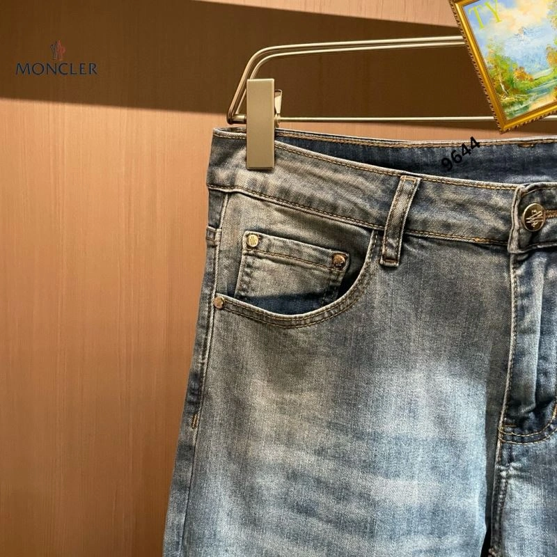 Moncler Jeans Stretchable 139869