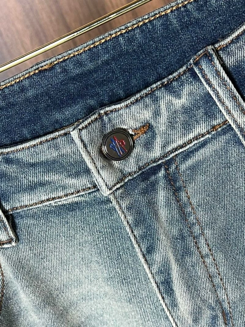 Fashionable Moncler Jeans 142631